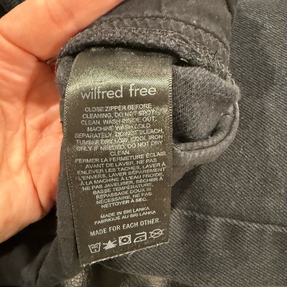 Wilfred Aritzia Black High-Waisted Contemporary Cargo Alternative Chic Vibes - Picture 10 of 13